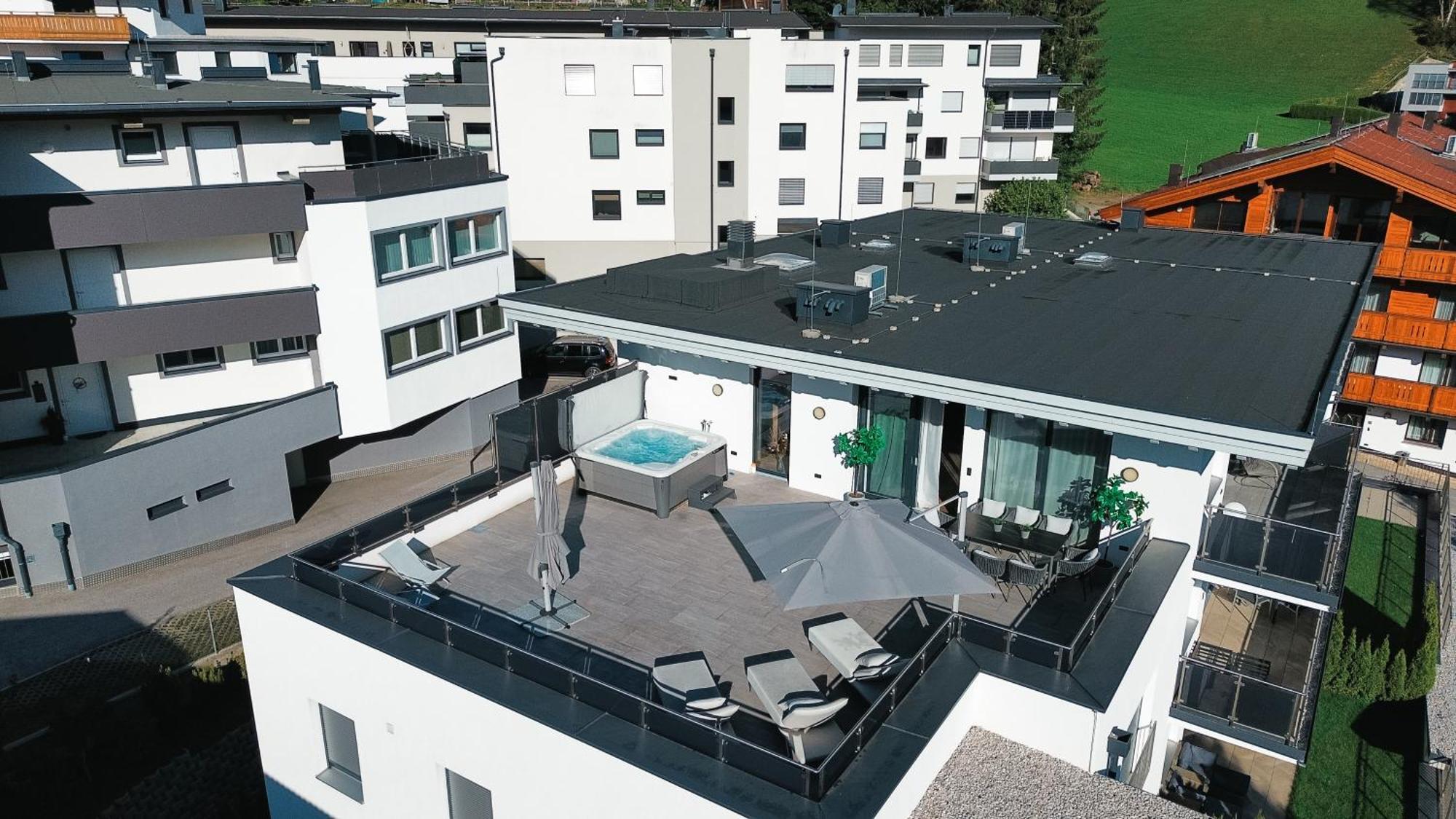 Alpenluxus Presents Cloud 9 - Private Roof Terrace With Whirlpool Διαμέρισμα Fügen Εξωτερικό φωτογραφία